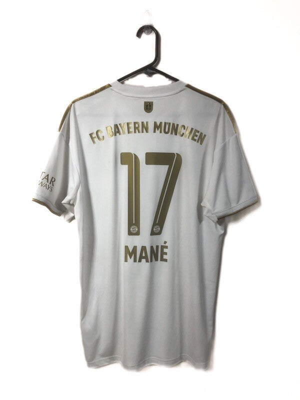 Bayern Munich Mane #17 2022/23 Large Away Shirt Excellent Condition HI3886