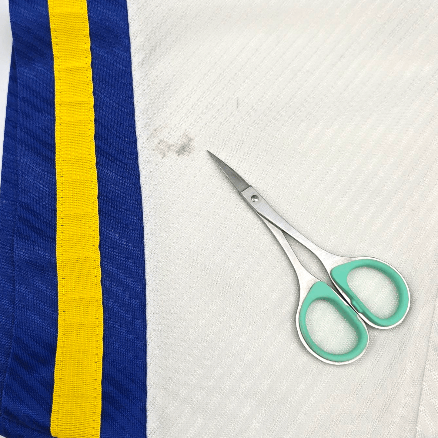 1993/95 Parma Home Football Shirt (L) Umbro