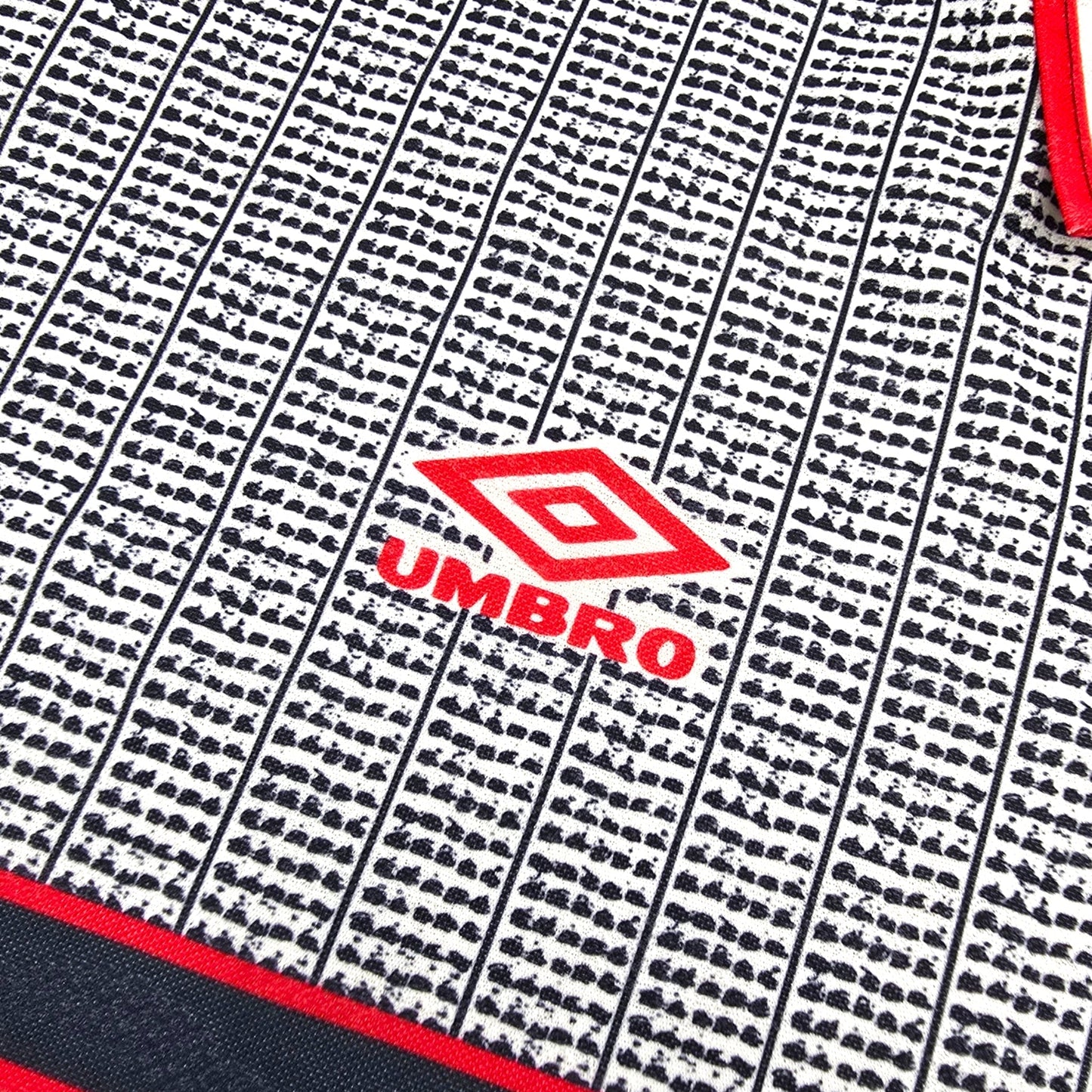 1995/96 Manchester United Away Football Shirt (XL) Umbro #7 Cantona