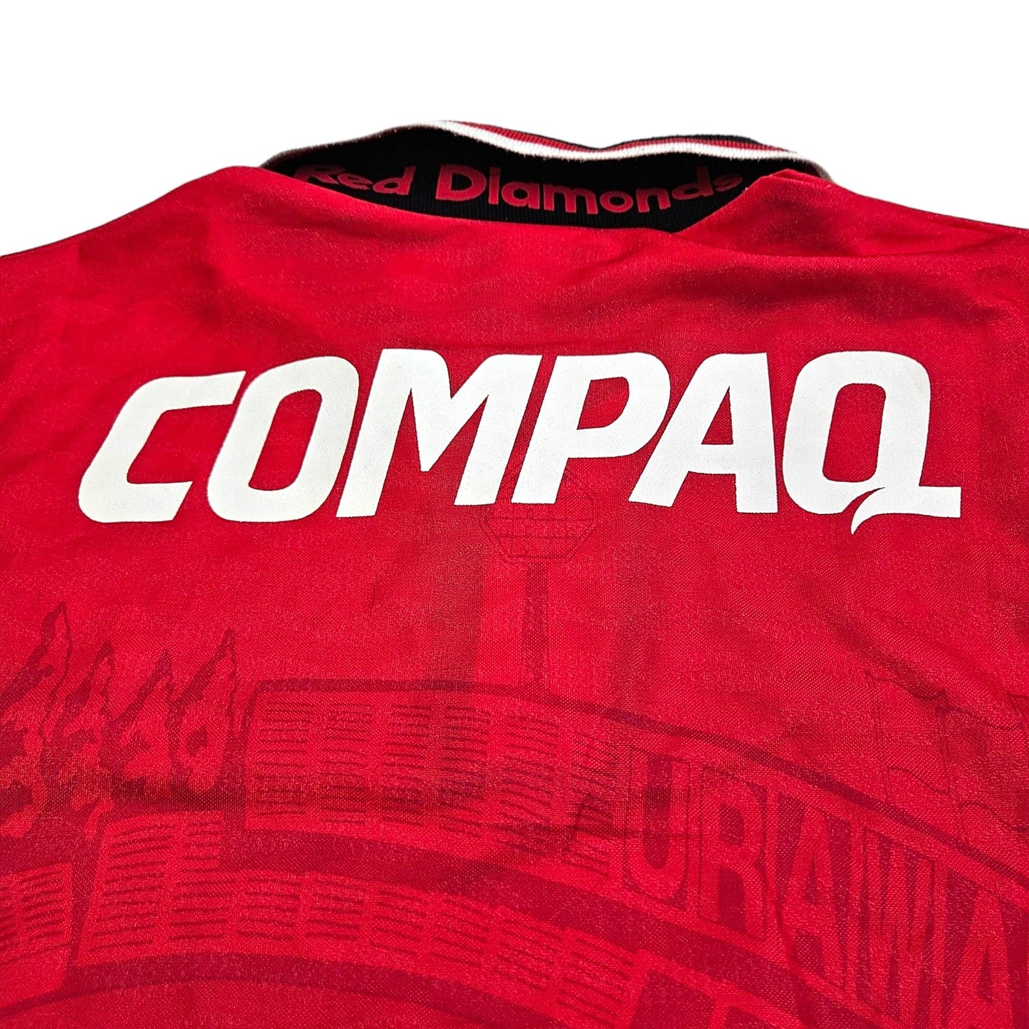 1996/98 Urawa Red Diamonds Home Football Shirt (L) Umbro