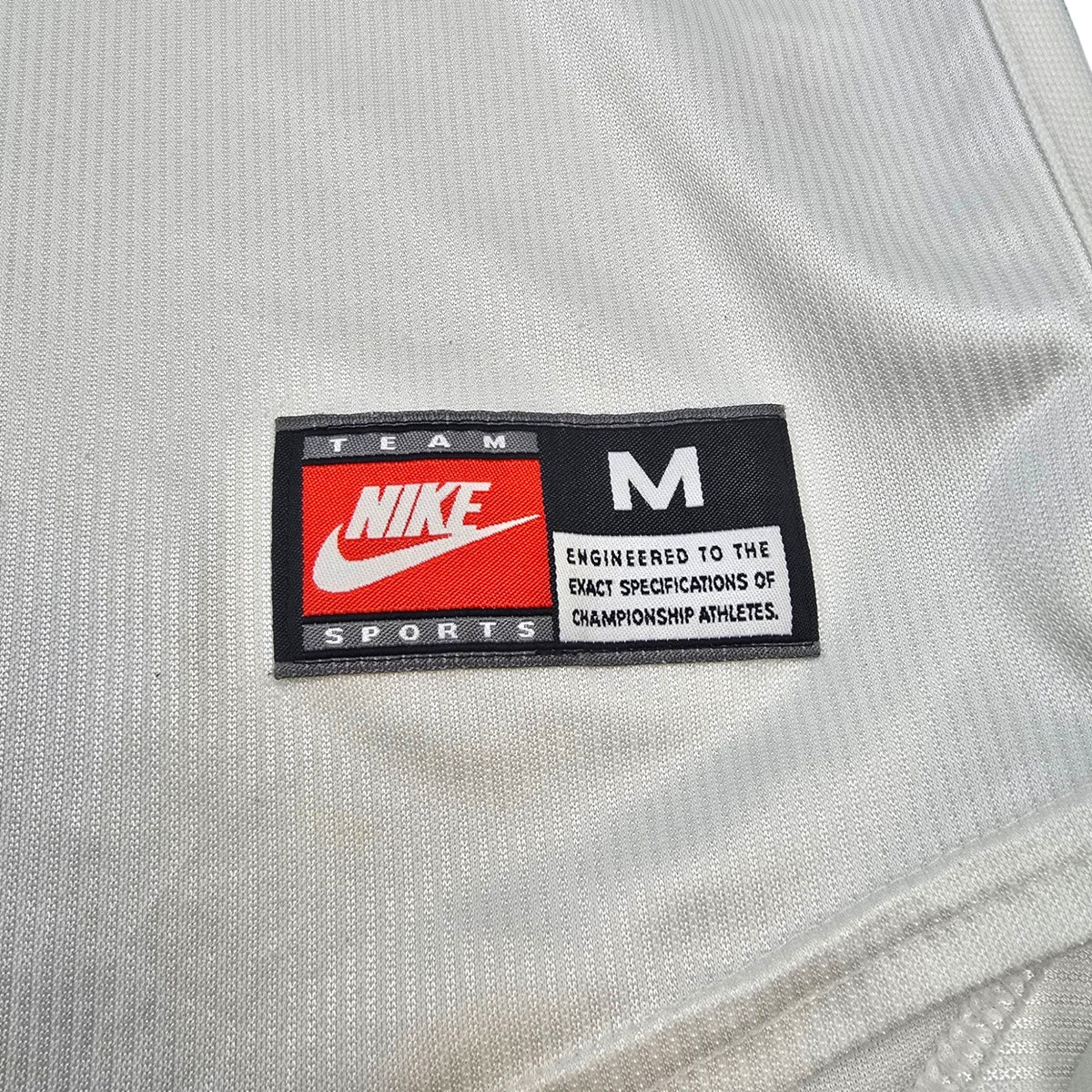 1997/98 Italy Away Football Shirt (M) Nike