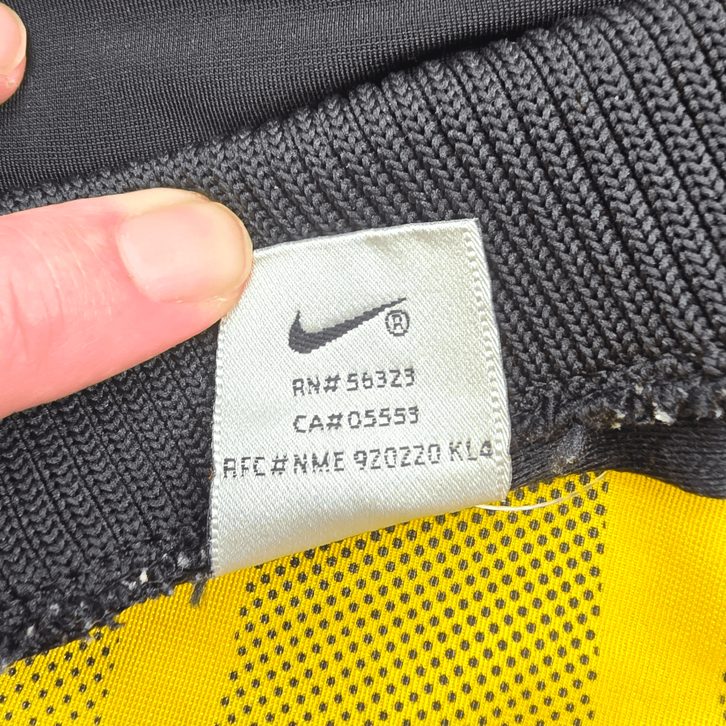 2000s Template Goal Keeper Football Shirt (L) Nike #1 (Black/Yellow)