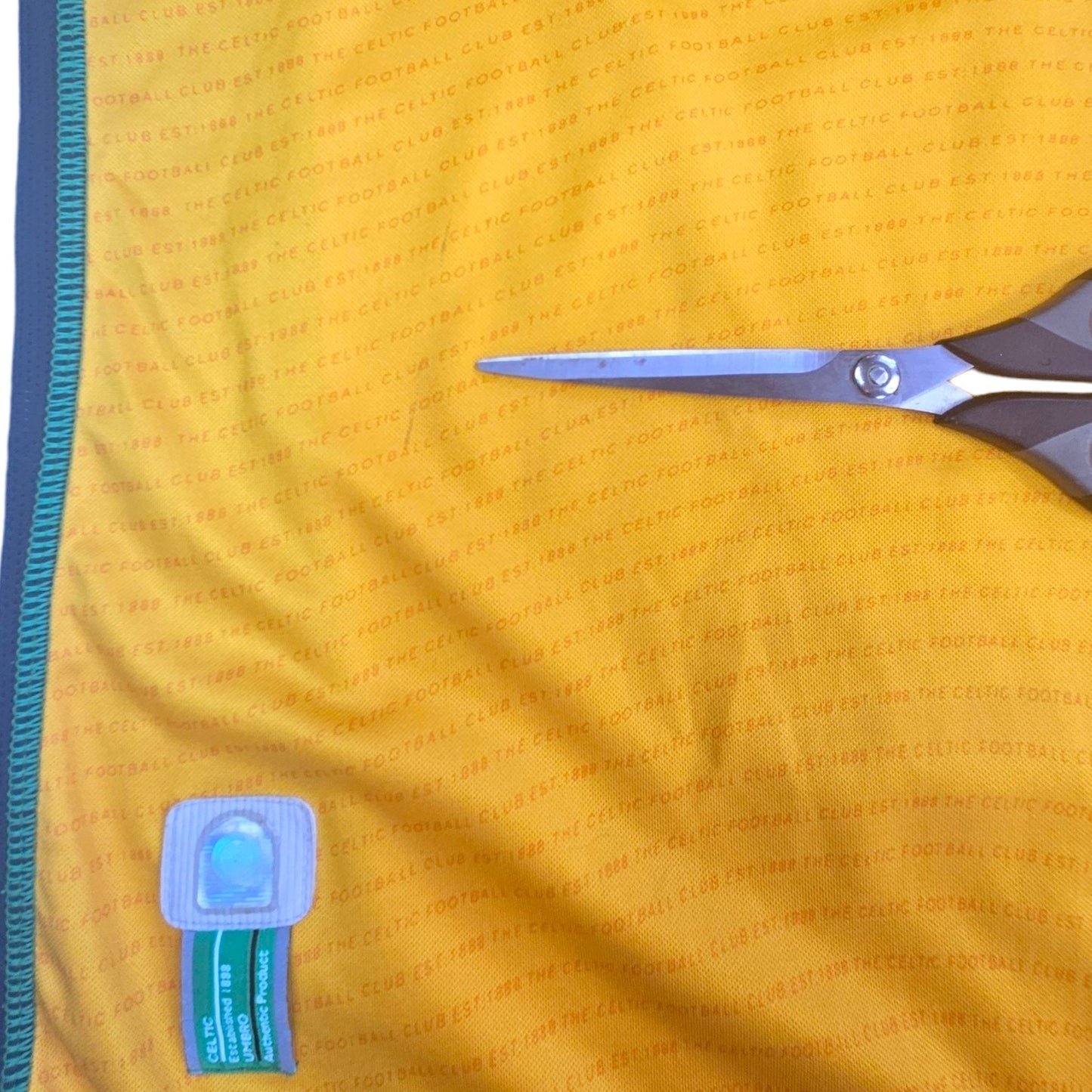 2002/03 Celtic Away Football Shirt (L) Umbro