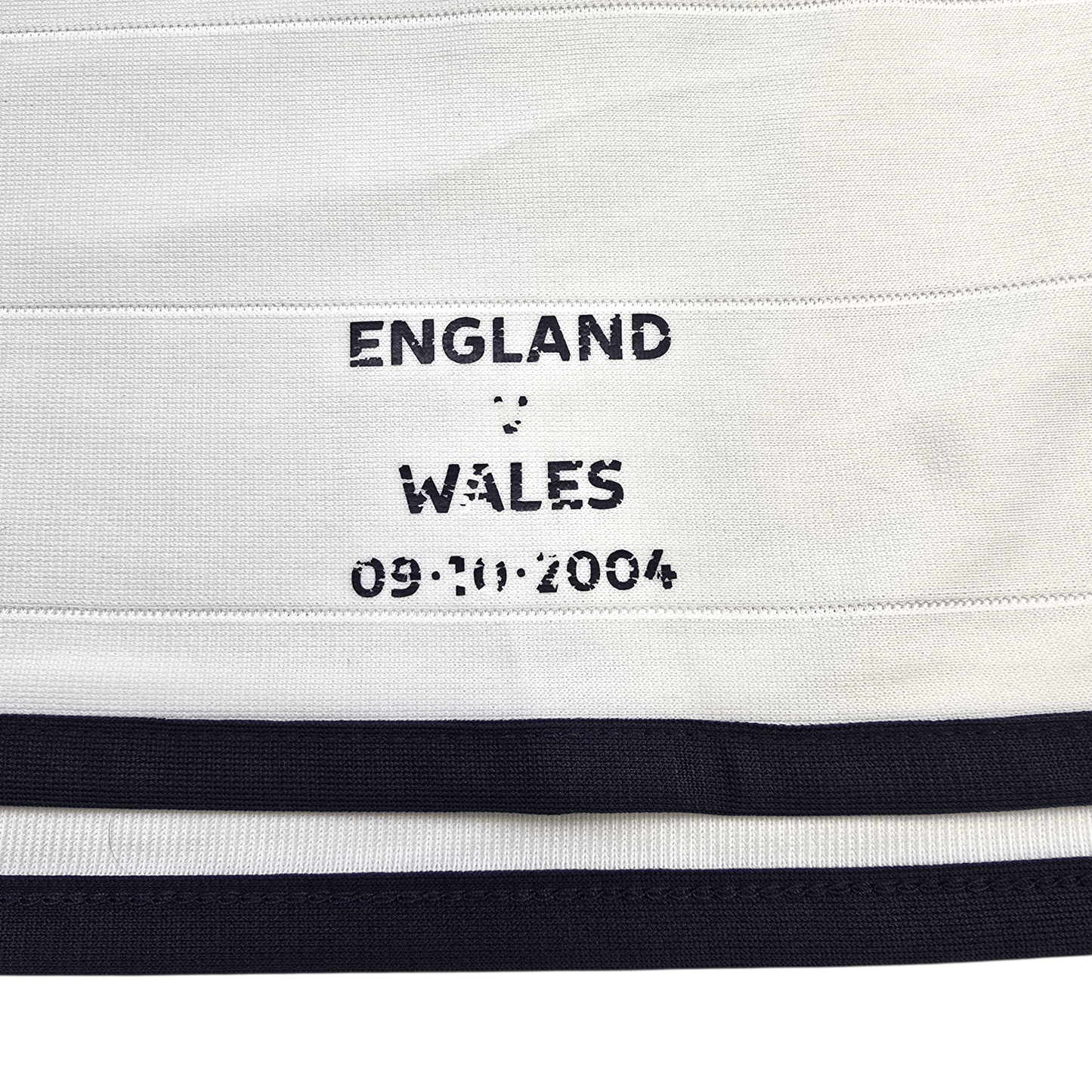 2003/05 England Home Football Shirt (L) Umbro #16 J. Cole