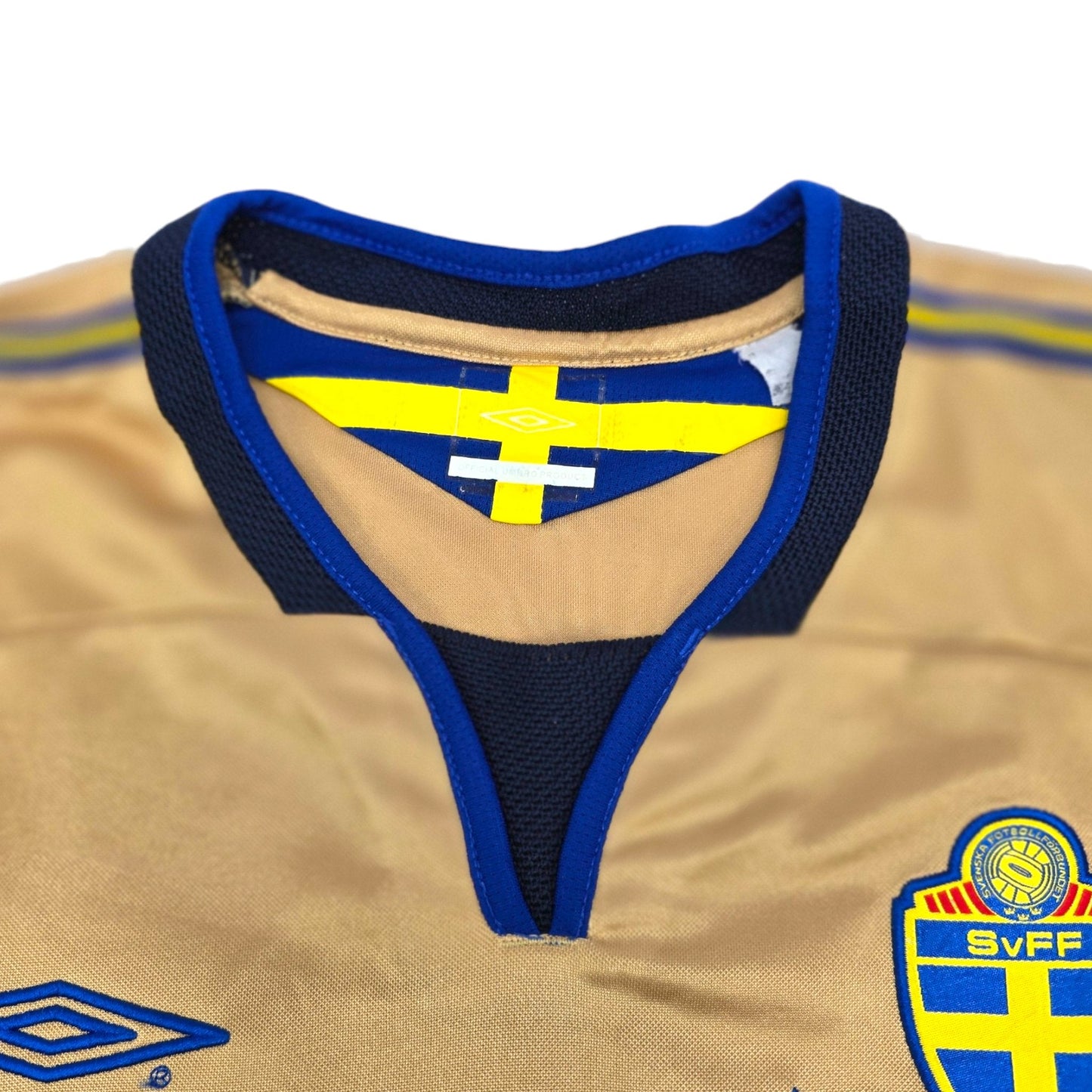 2004 Sweden Third Football Shirt (L) Umbro #10 Ibrahimovic (Centenary)