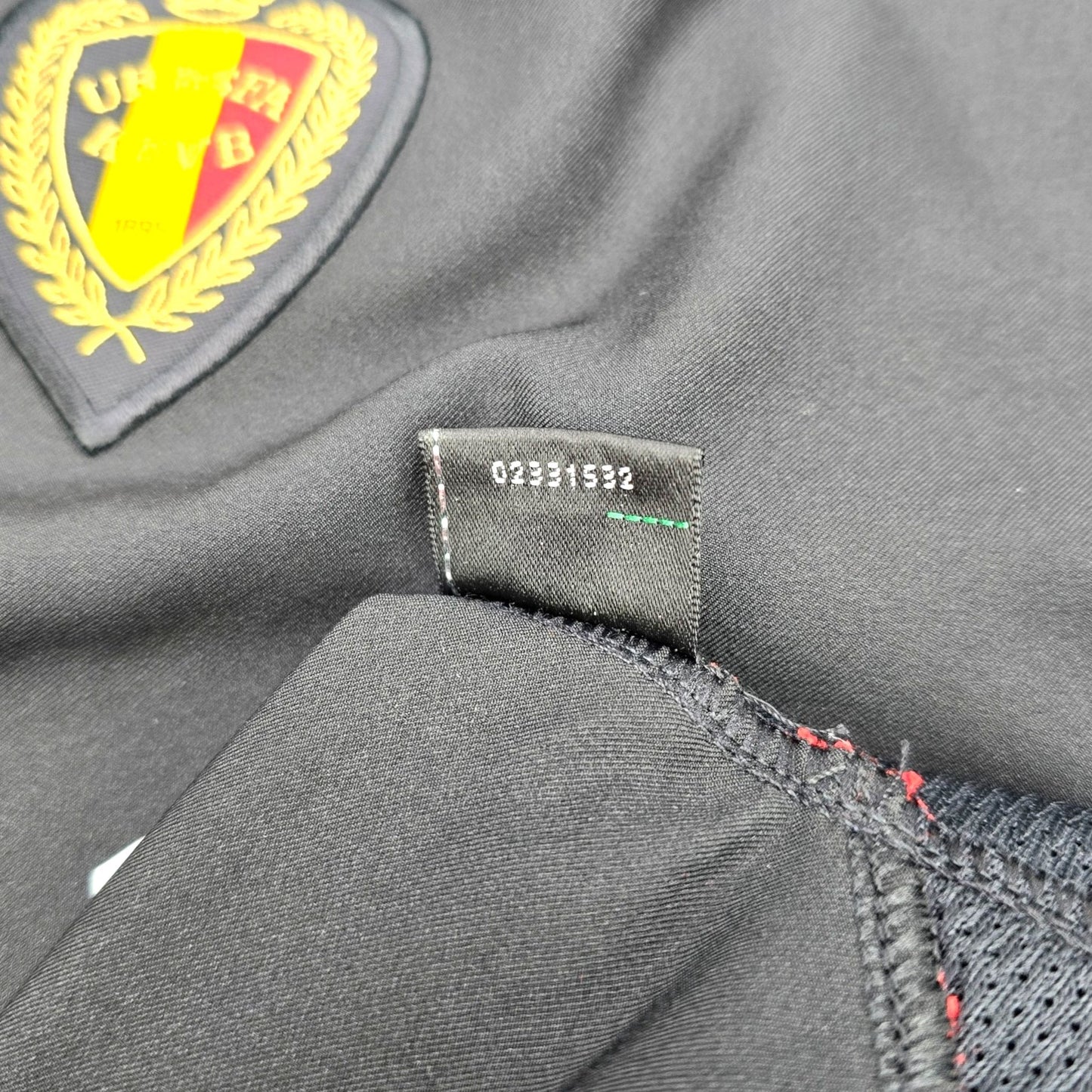 2004/06 Belgium Away Football Shirt (XL) Nike