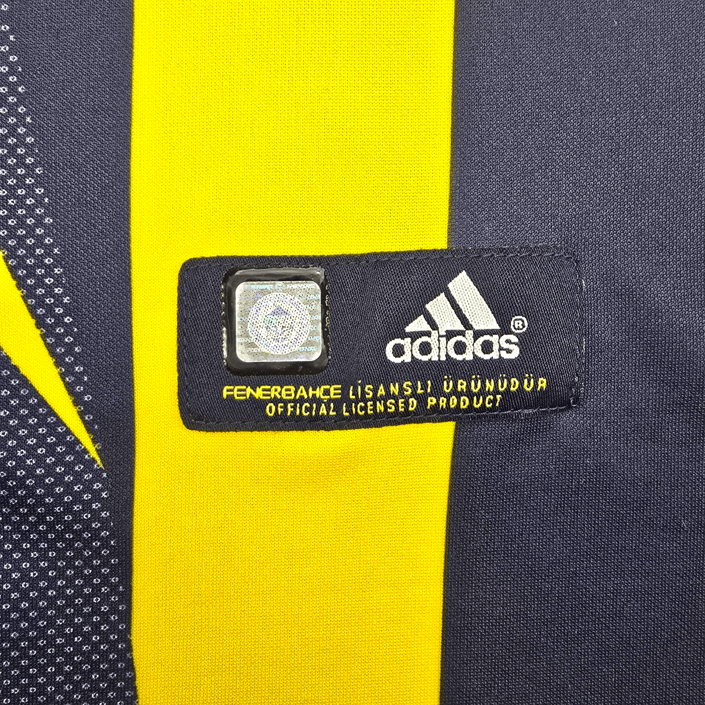 2004/06 Fenerbahce Home Football Shirt (L) Adidas #39 Anelka