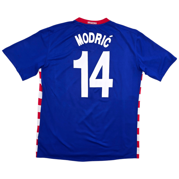 2007/09 Croatia Away Football Shirt (L) Nike #14 Modric
