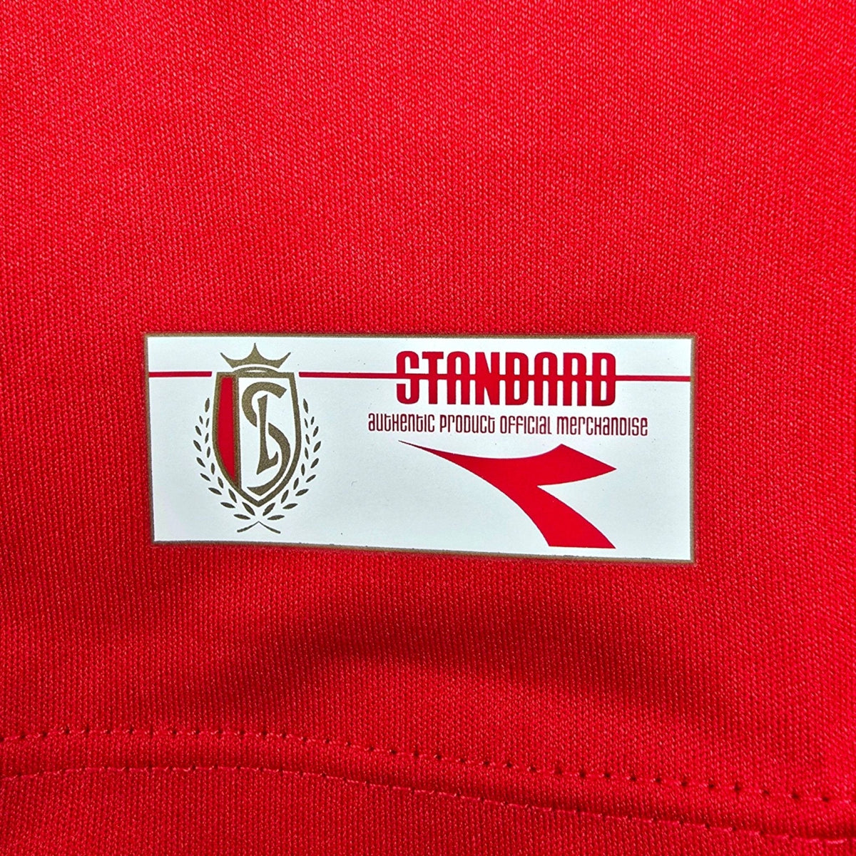 2009/10 Standard de Liège Home Football Shirt (S) Diadora #8 Defour (BNWTs)