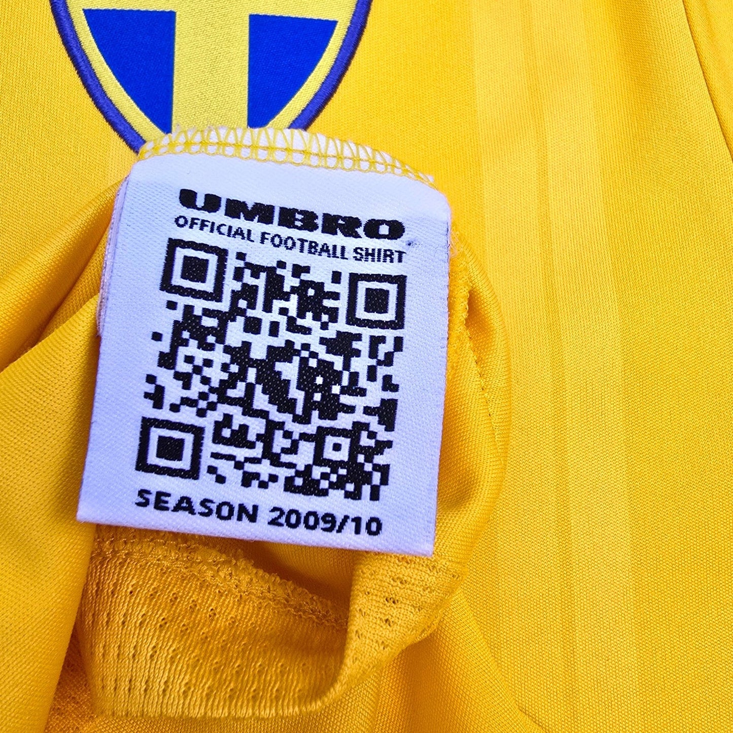 2009/10 Sweden Home Football Shirt (M) Umbro #10 Ibrahimovic