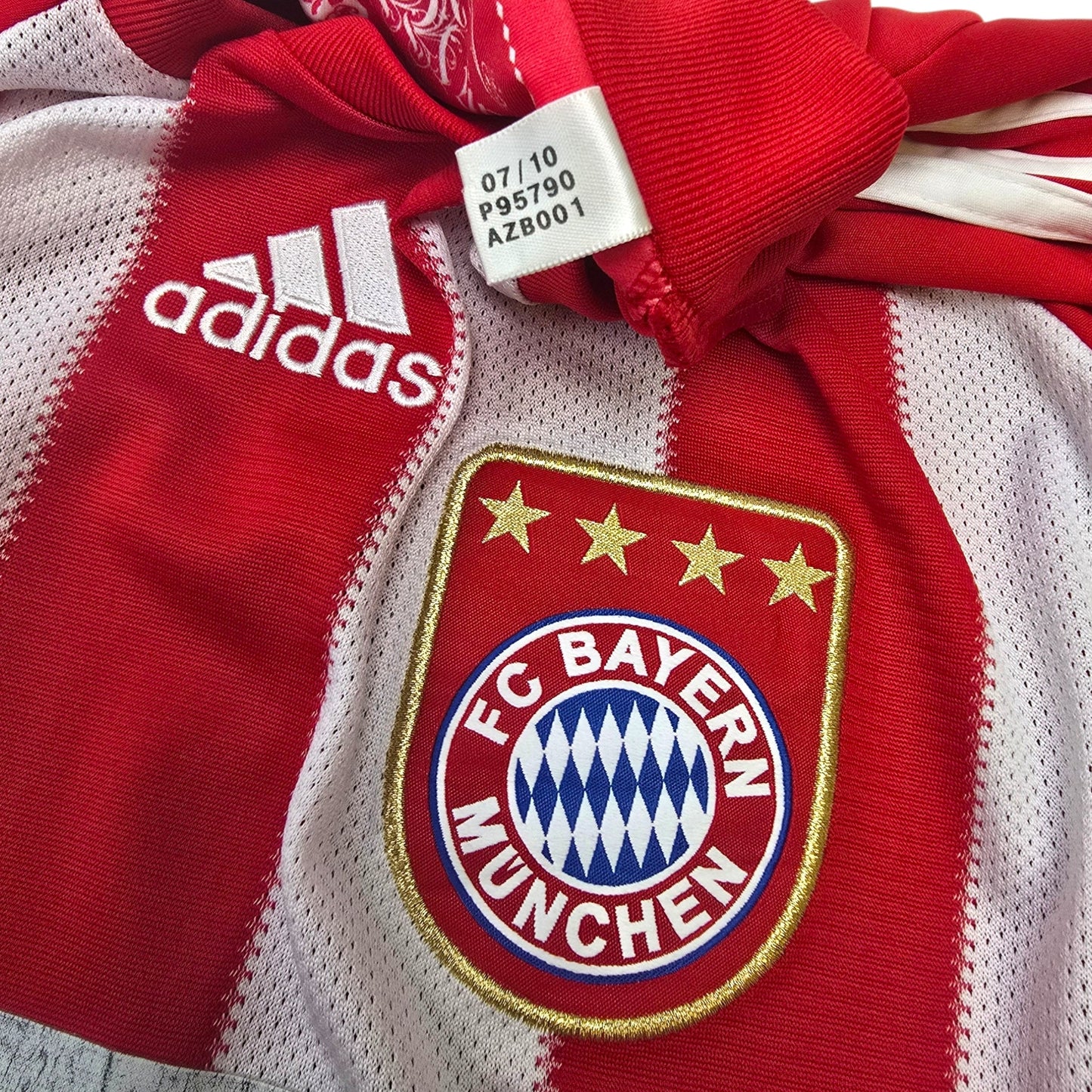 2010/11 Bayern Munich Home Football Shirt (L) Adidas