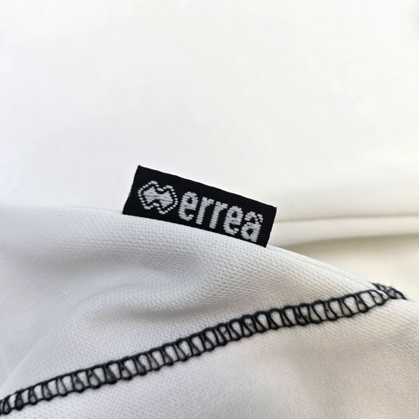 2013/14 Brighton Training Shirt (L) Errea