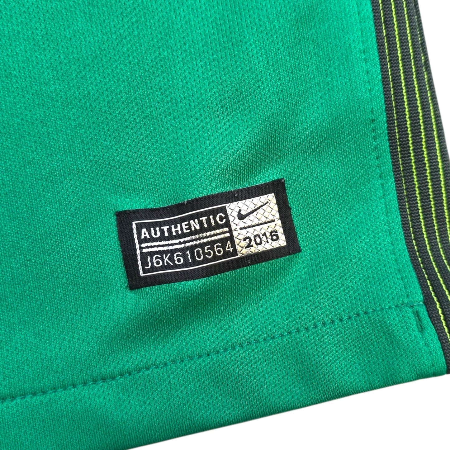 2016/17 Barcelona Goal Keeper Football Shirt (M) Nike #1 Ter Stegen
