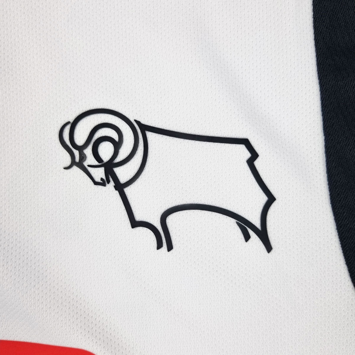 2016/17 Derby County Home Football Shirt (S) Umbro #11 Bent