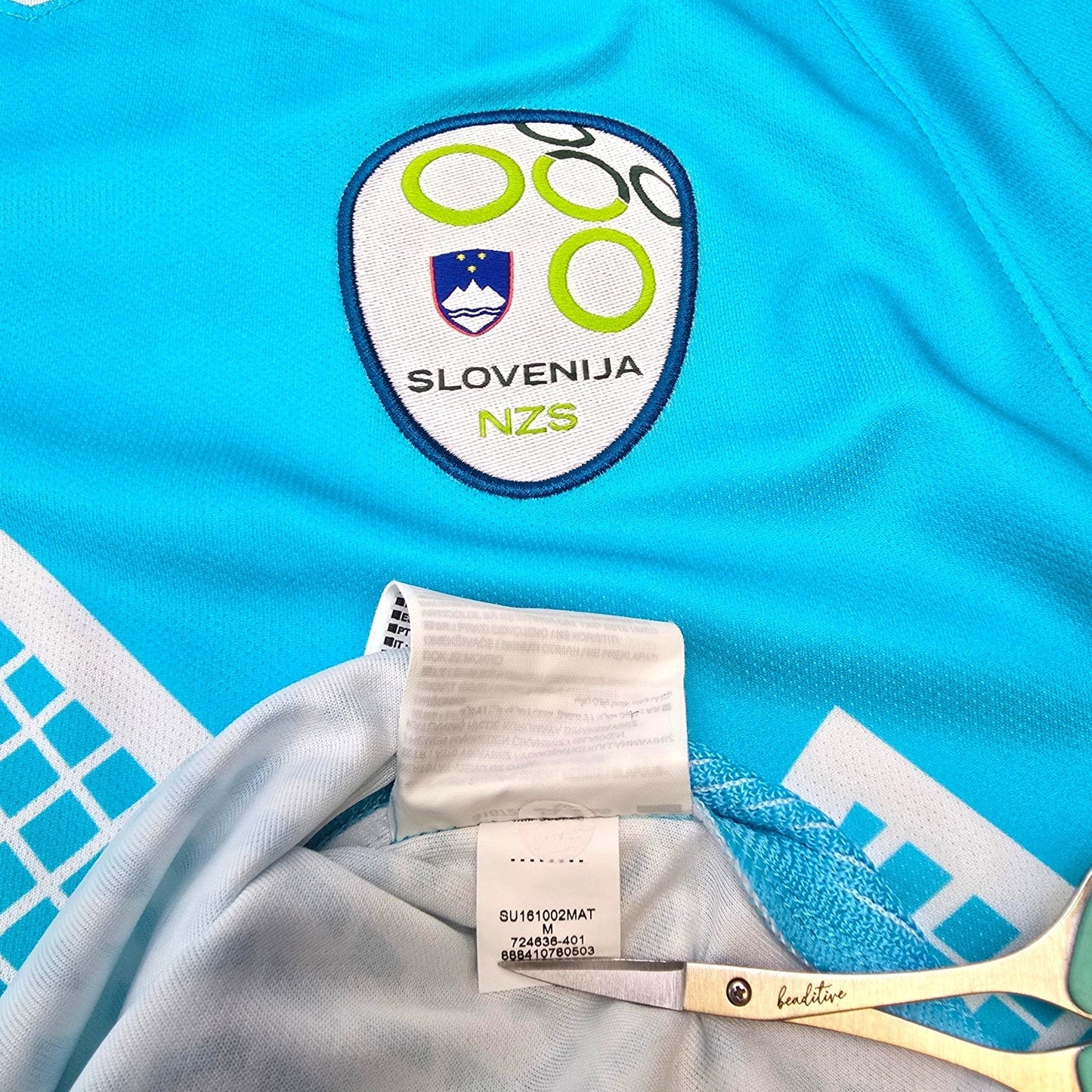 2016/17 Slovenia Home Football Shirt (M) Nike