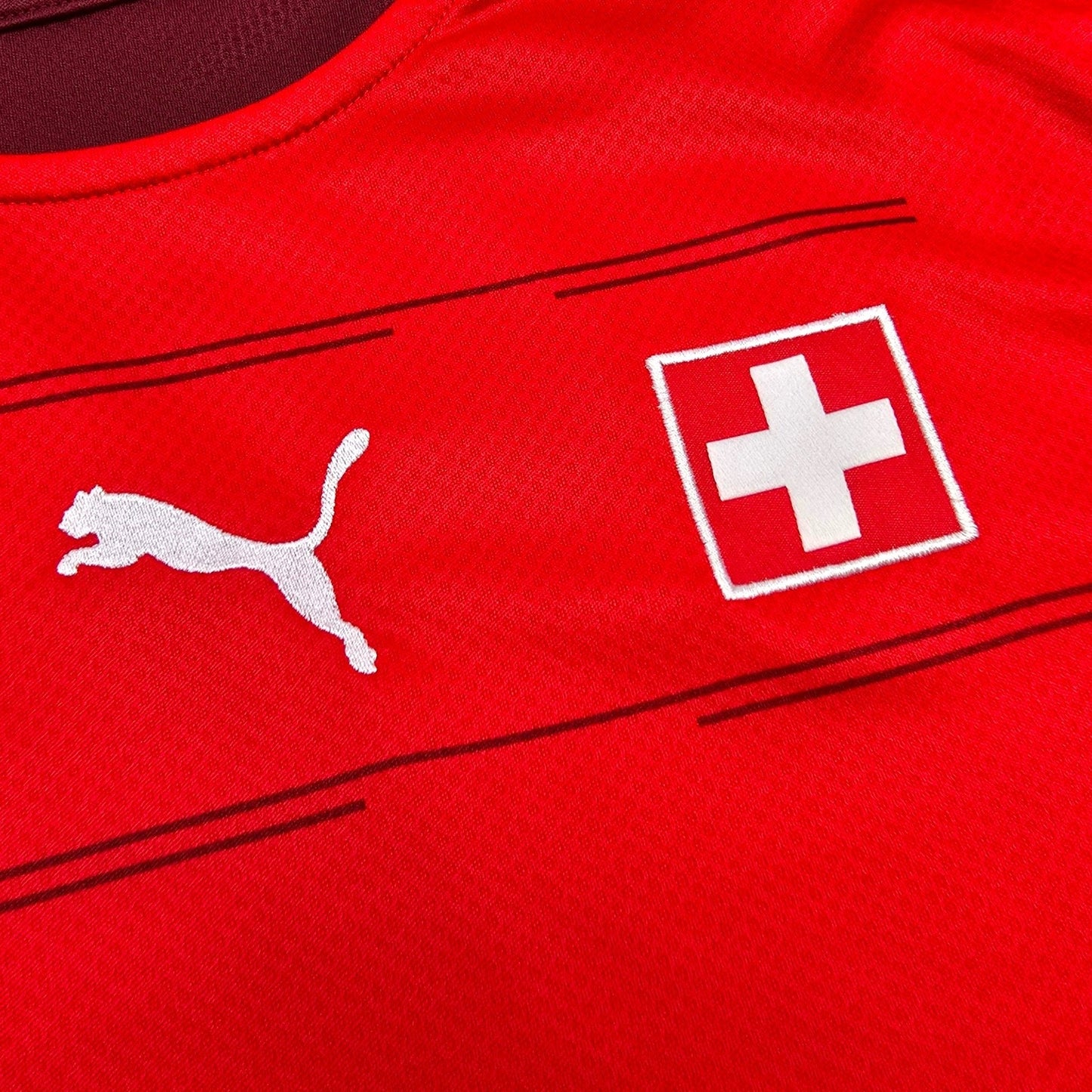 2020/21 Switzerland Home Football Shirt (M) Puma (Squad Signed)