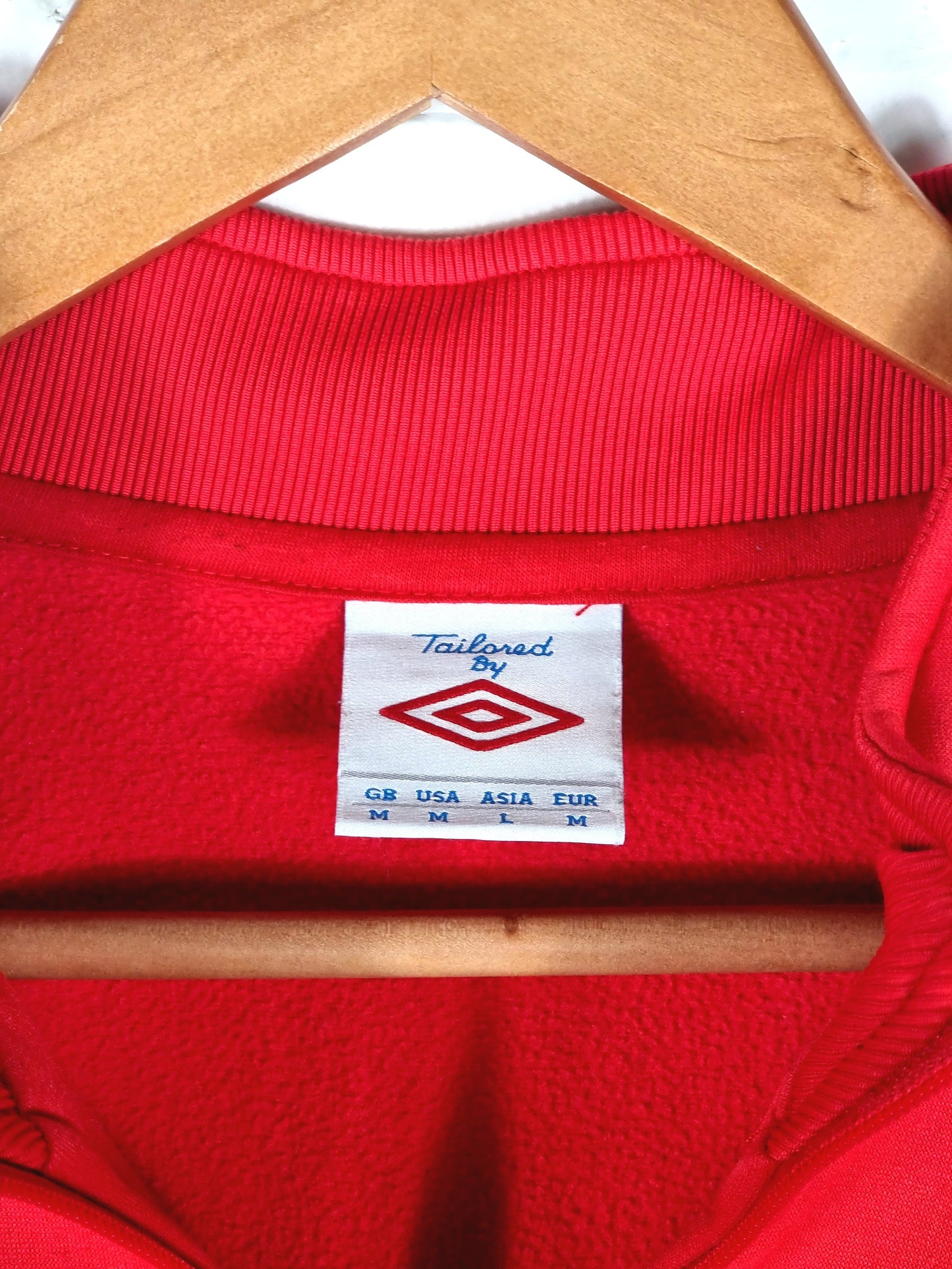 Umbro Canada 12/14 Quarter Zip Sweatshirt Medium