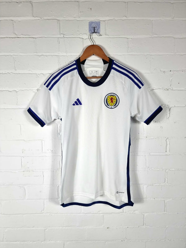 Adidas Scotland 2022/23 Away Shirt Small