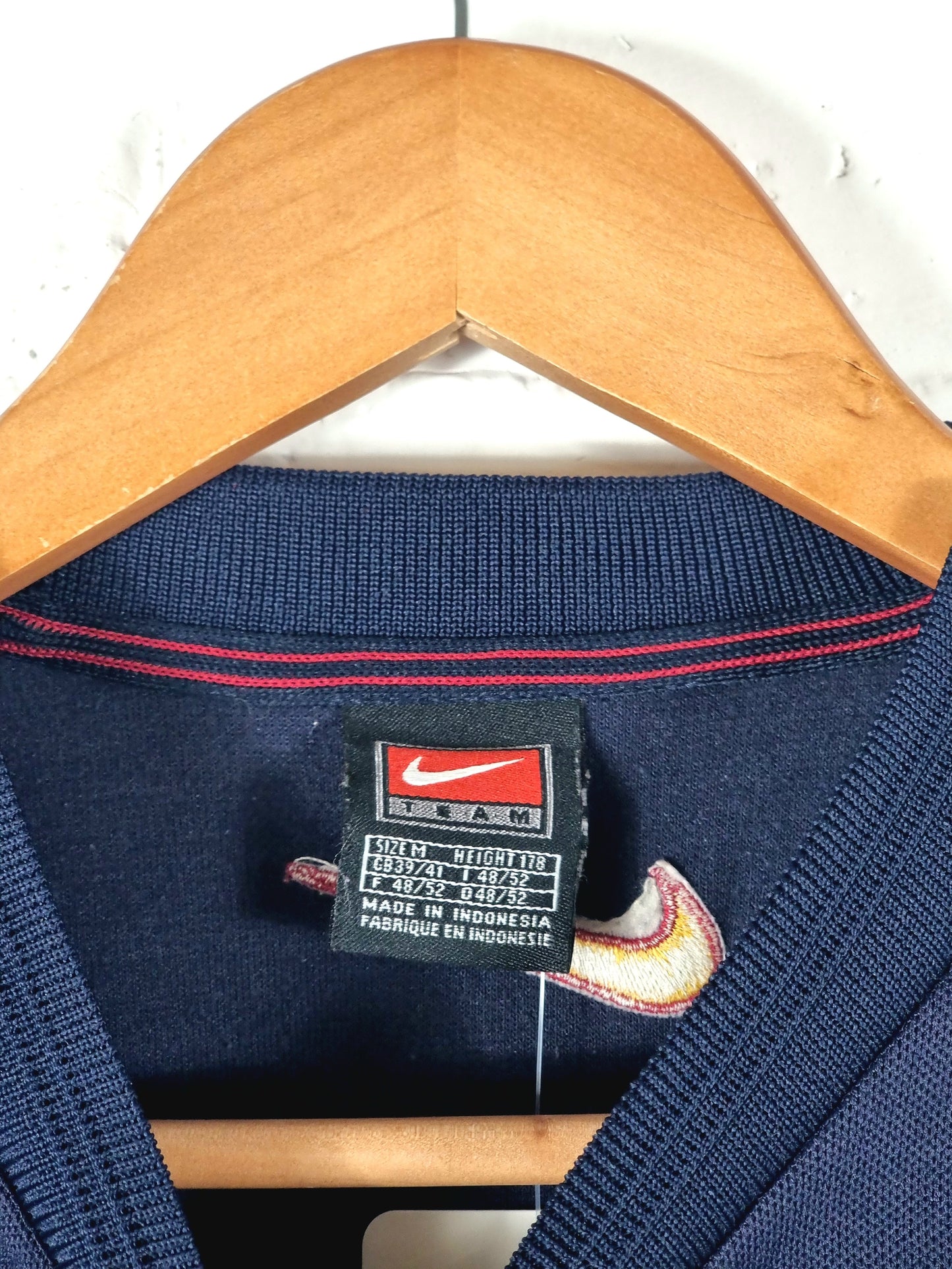 Nike Barcelona 1999/00 Training Sweatshirt Medium