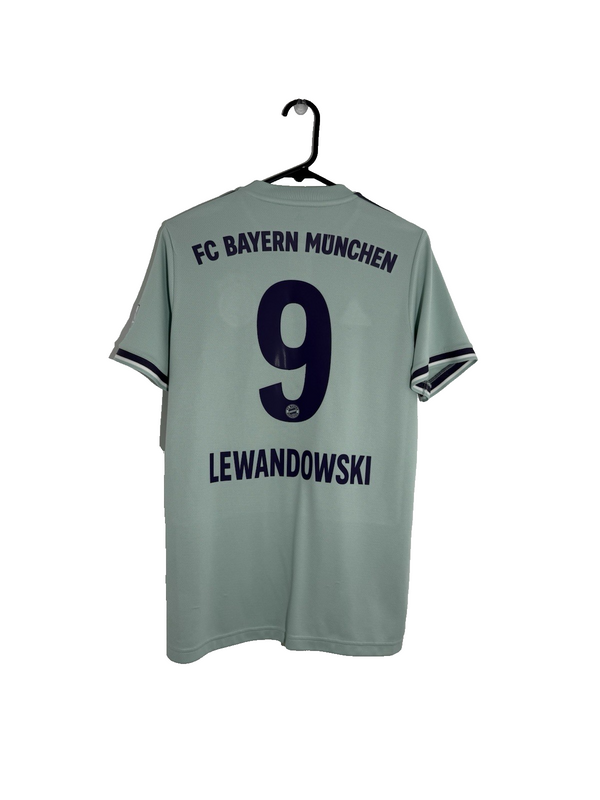 Bayern Munich Lewandowski #9 2018/19 Medium Away Excellent Condition CF5410