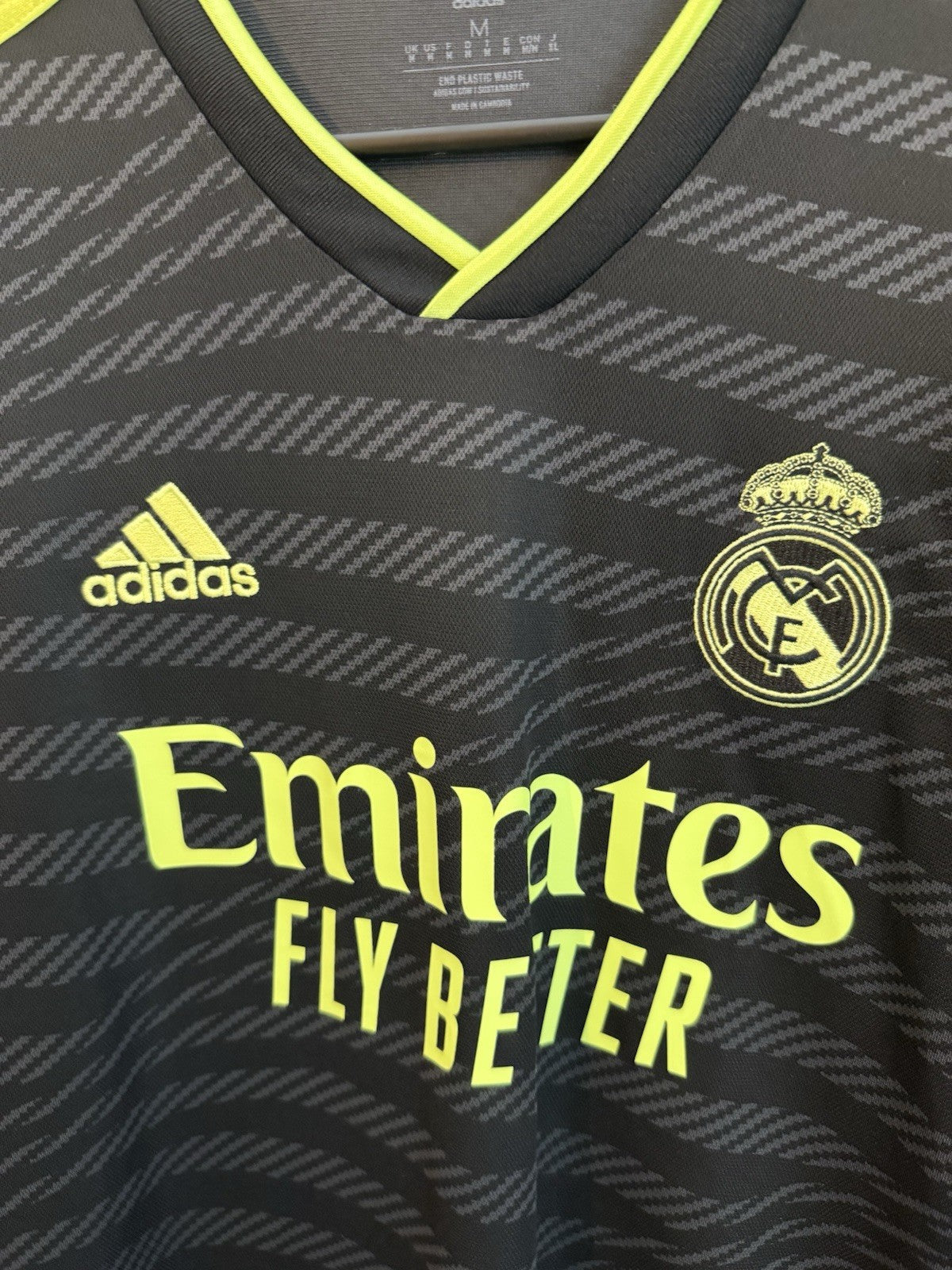 Real Madrid Vini Jr #20 2022/23 Medium 3rd Shirt Adidas BNWT HI1656