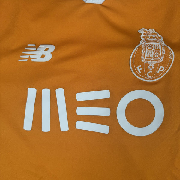 FC Porto 2017/2018 Away Football Shirt Medium