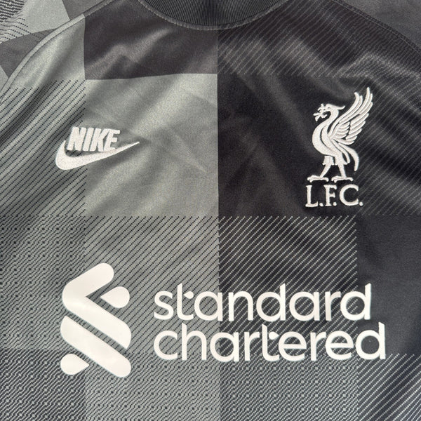 Liverpool 2021/2022 Goalkeeper Football Shirt Medium