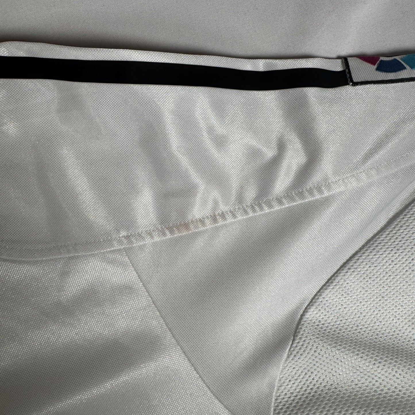 Real Madrid 2004/2005 Home Football Shirt Medium
