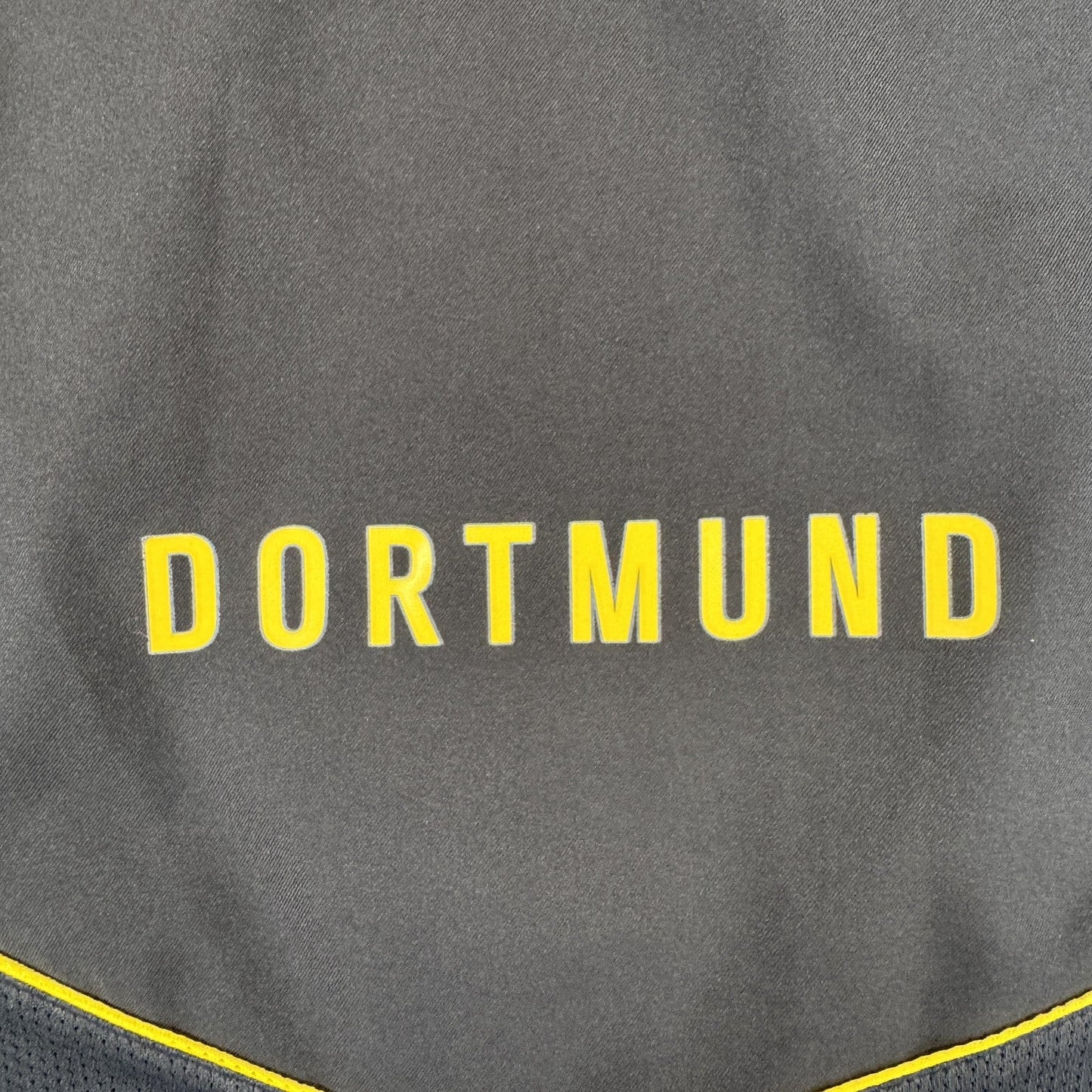 Borussia Dortmund 2004/2005 Third Football Shirt Medium