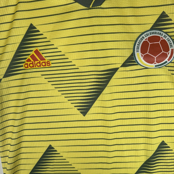 Colombia 2019/2020 Home Player Spec Football Shirt Medium
