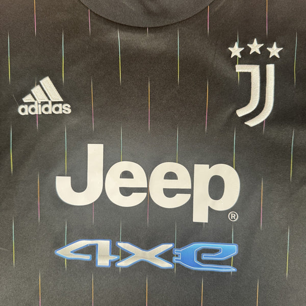 Juventus 2021/2022 Away Football Shirt Large