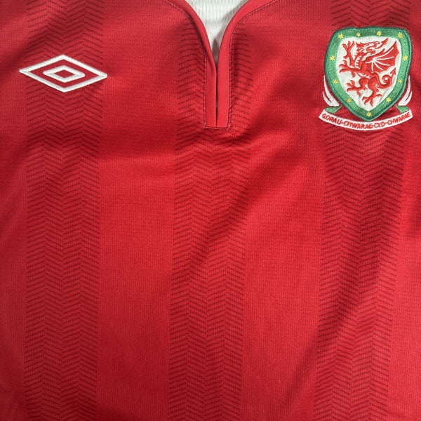 Wales 2011/2012 Home Football Shirt Medium