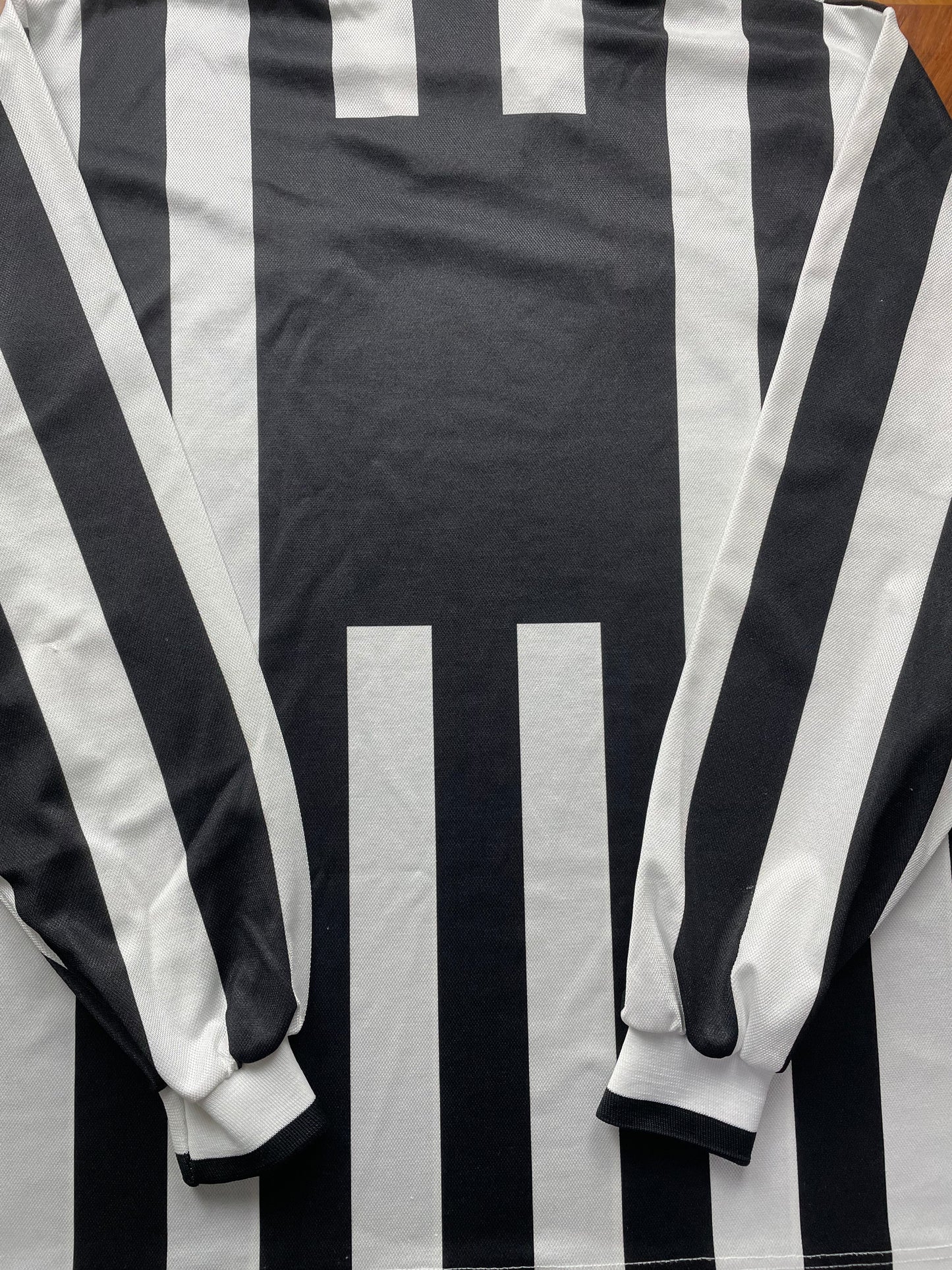 Match Shirt • Club • Juventus • 1995 • Kappa • Home • #No Number • Match Issue