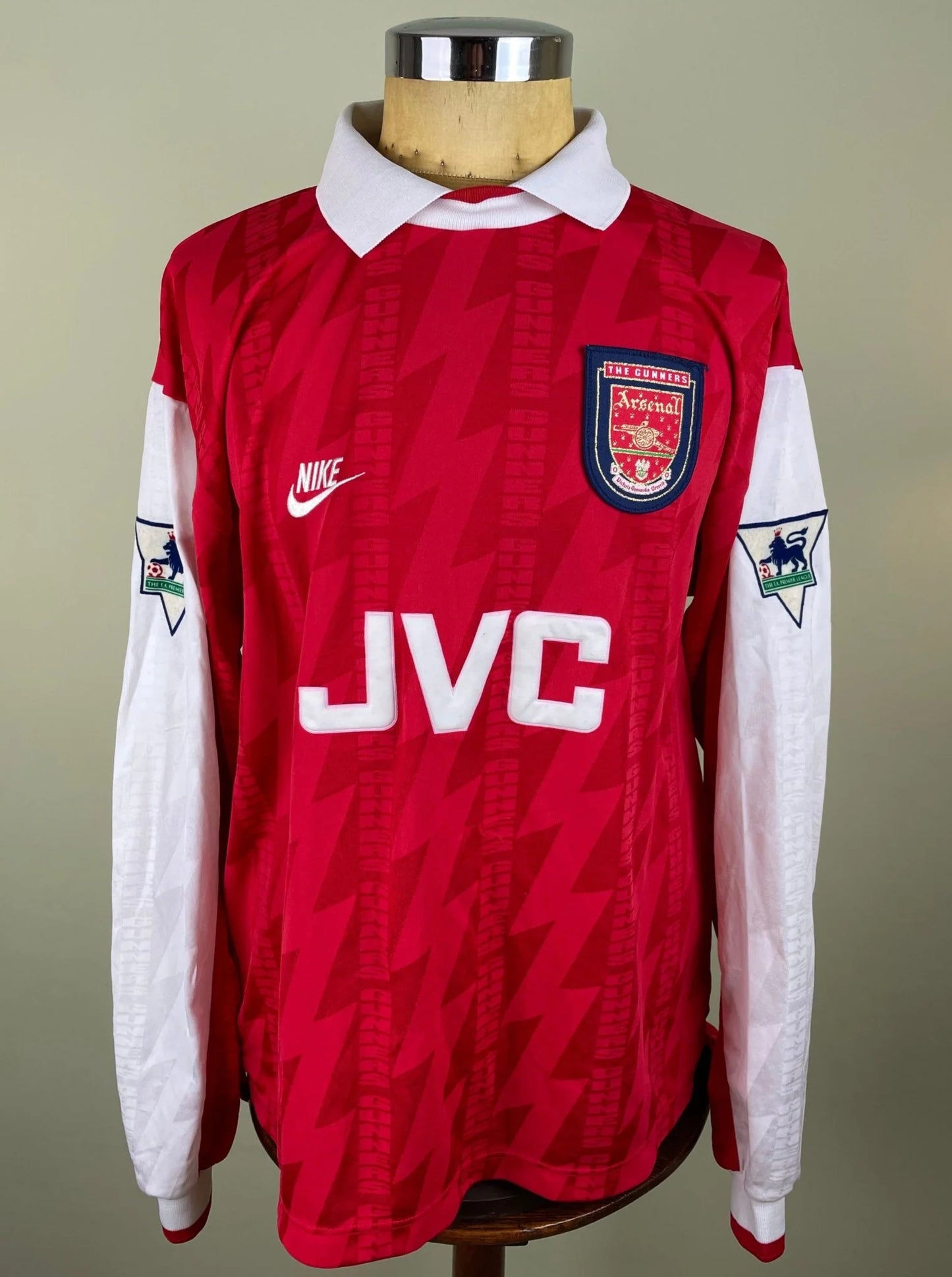 Test Product 2 Match Shirt • Premier League Club • Arsenal • 1994 • Nike • Home • #8 • Ian Wright • Match Worn