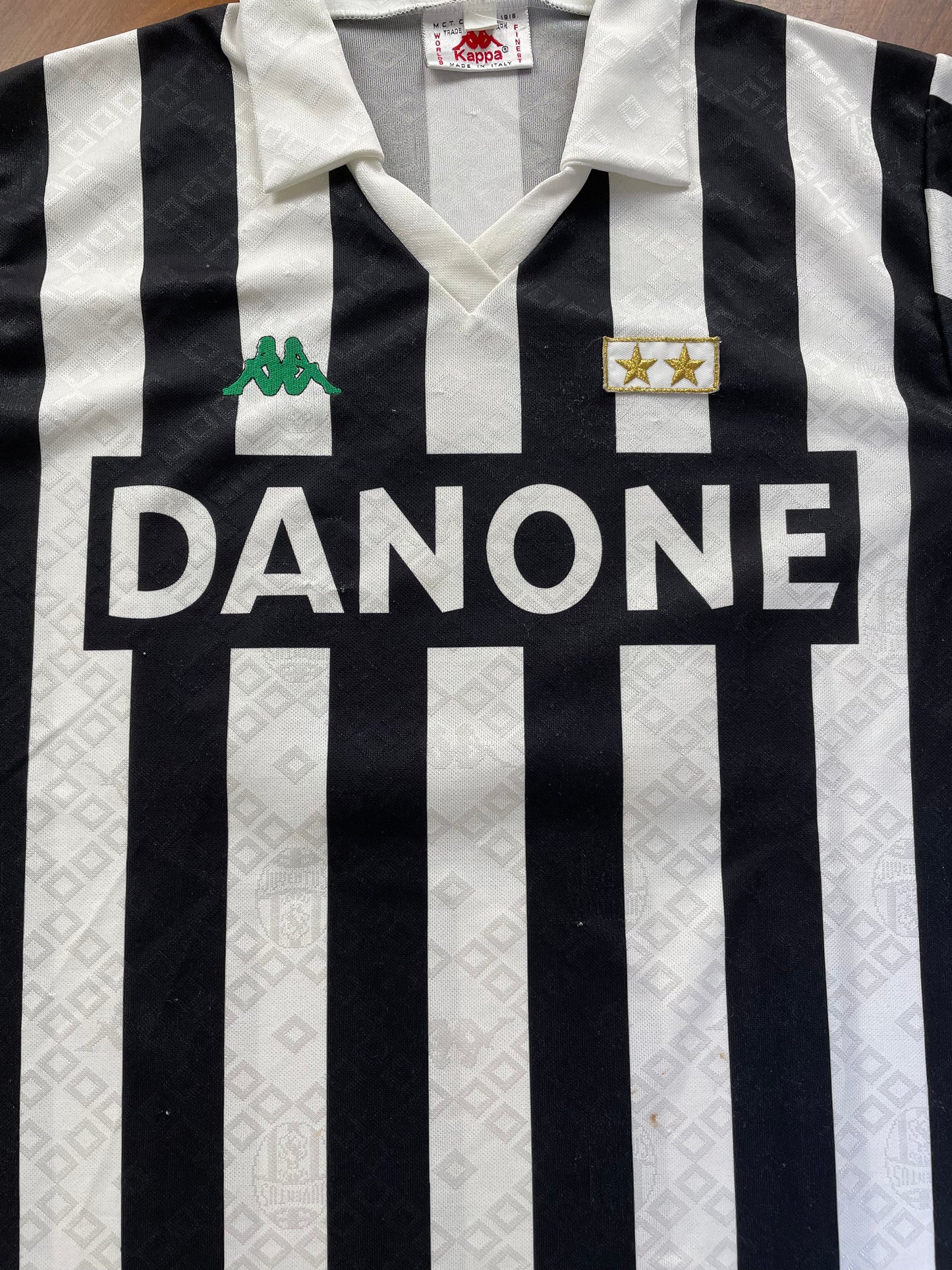 Store Shirt • Juventus • 1993 • Kappa • Home • #10 • Size L • Signed by Baggio, Vialli and Trapattoni