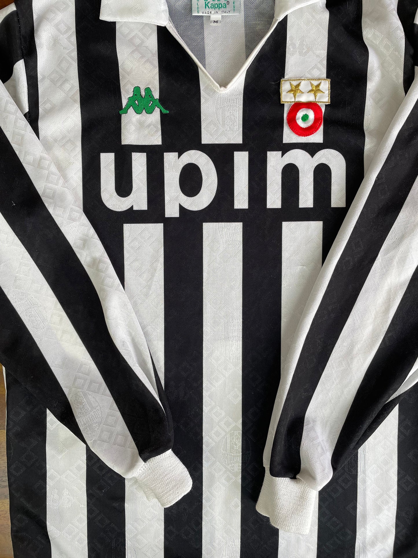 Store Shirt • Juventus • 1991 • Kappa • Size M