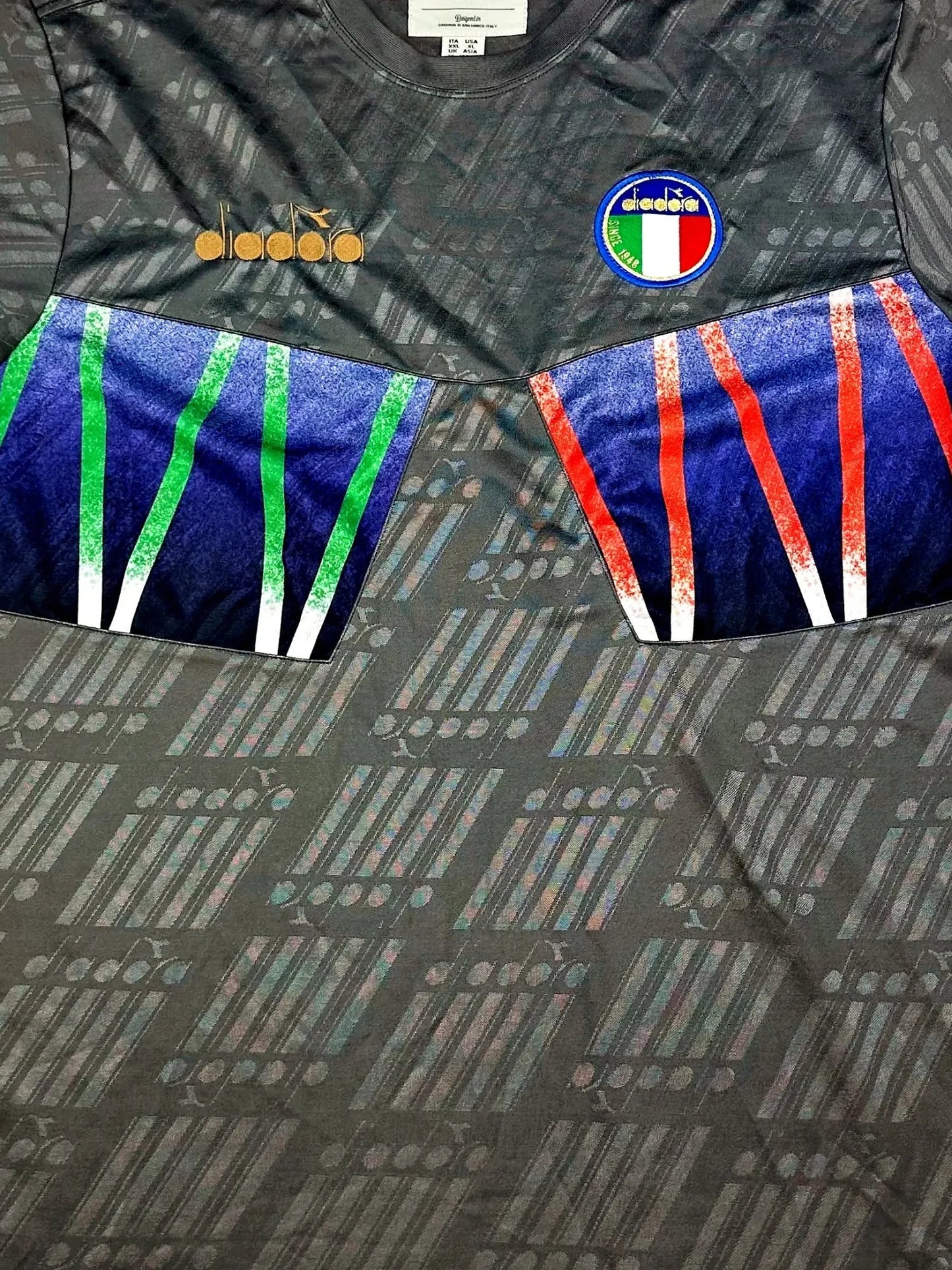 Italy 2010 Football Shirt (XL)