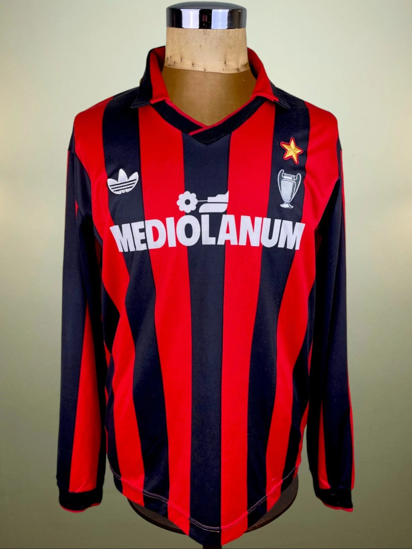 Match Shirt • Club • AC Milan • 1990 • Adidas • Home • #8 • Frank Rijkaard • vs Sampdoria