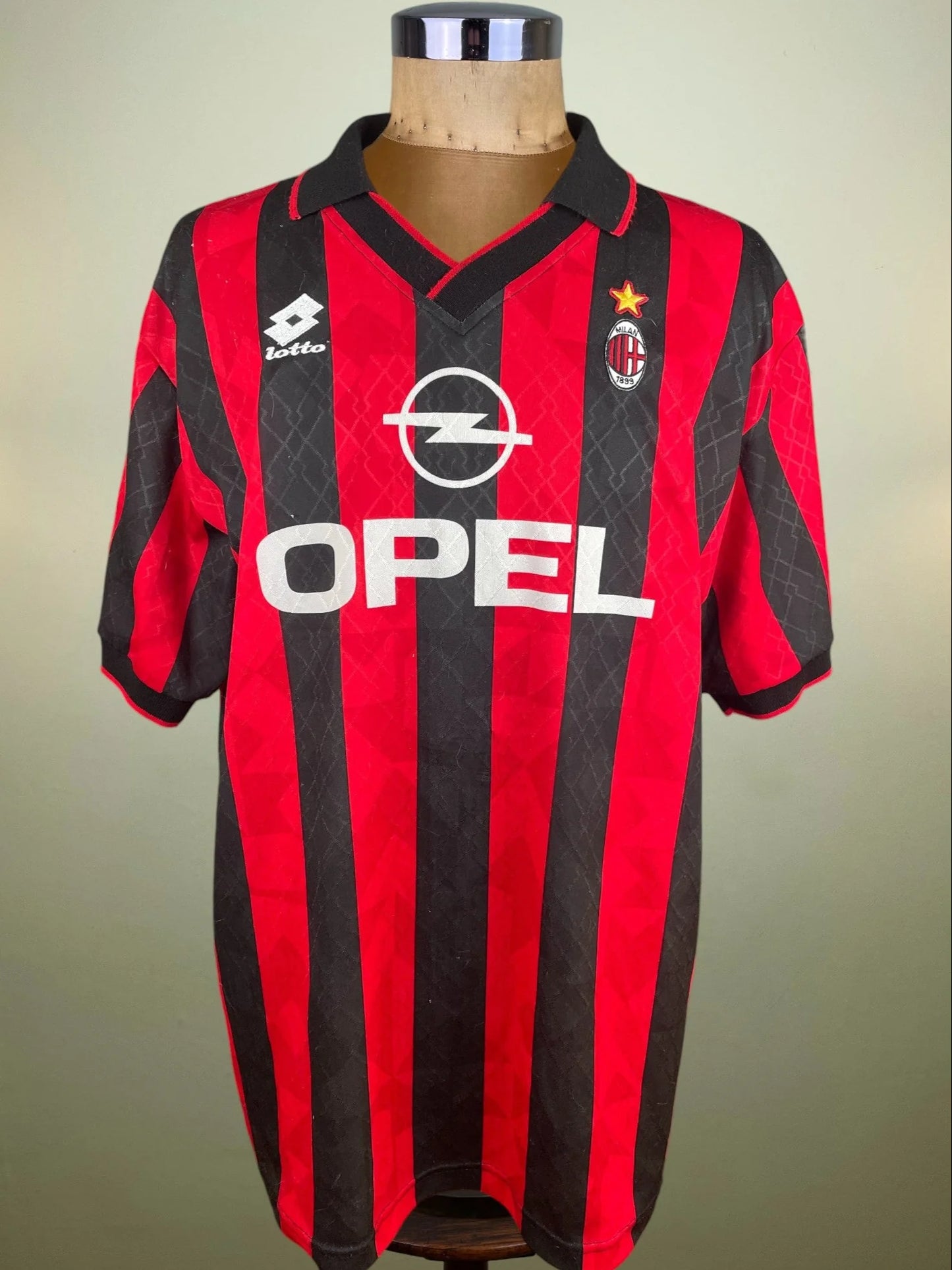 Match Shirt • Club • AC Milan • 1995 • Lotto • Home • #28 • Paolo Futre • Match Prepared