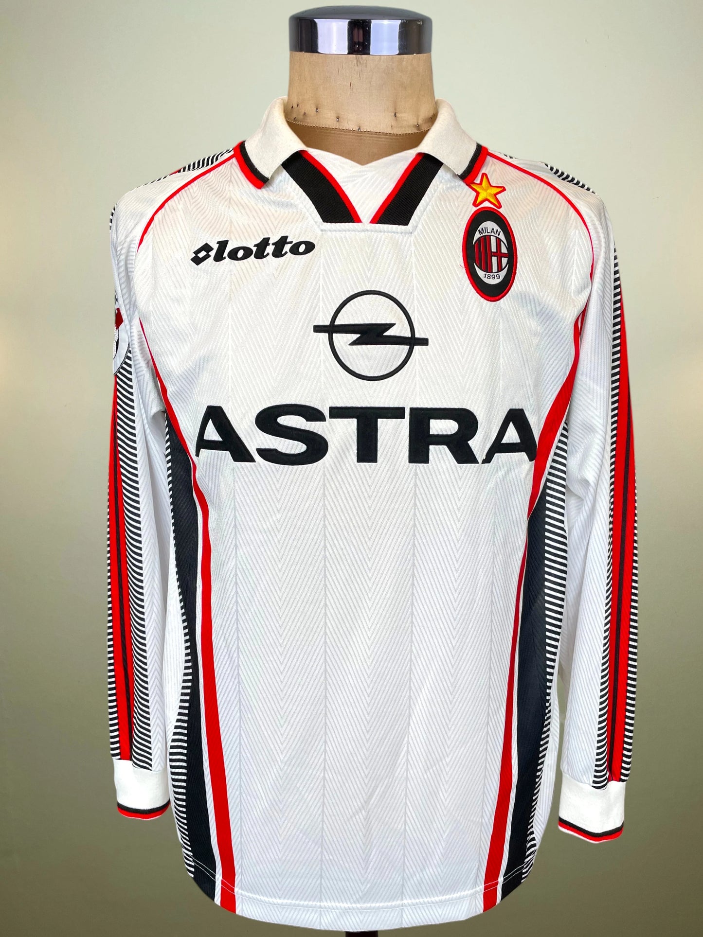 Match Shirt • Club • AC Milan • 1997 • Lotto • Away • #8 • Marcel Desailly • Match Worn