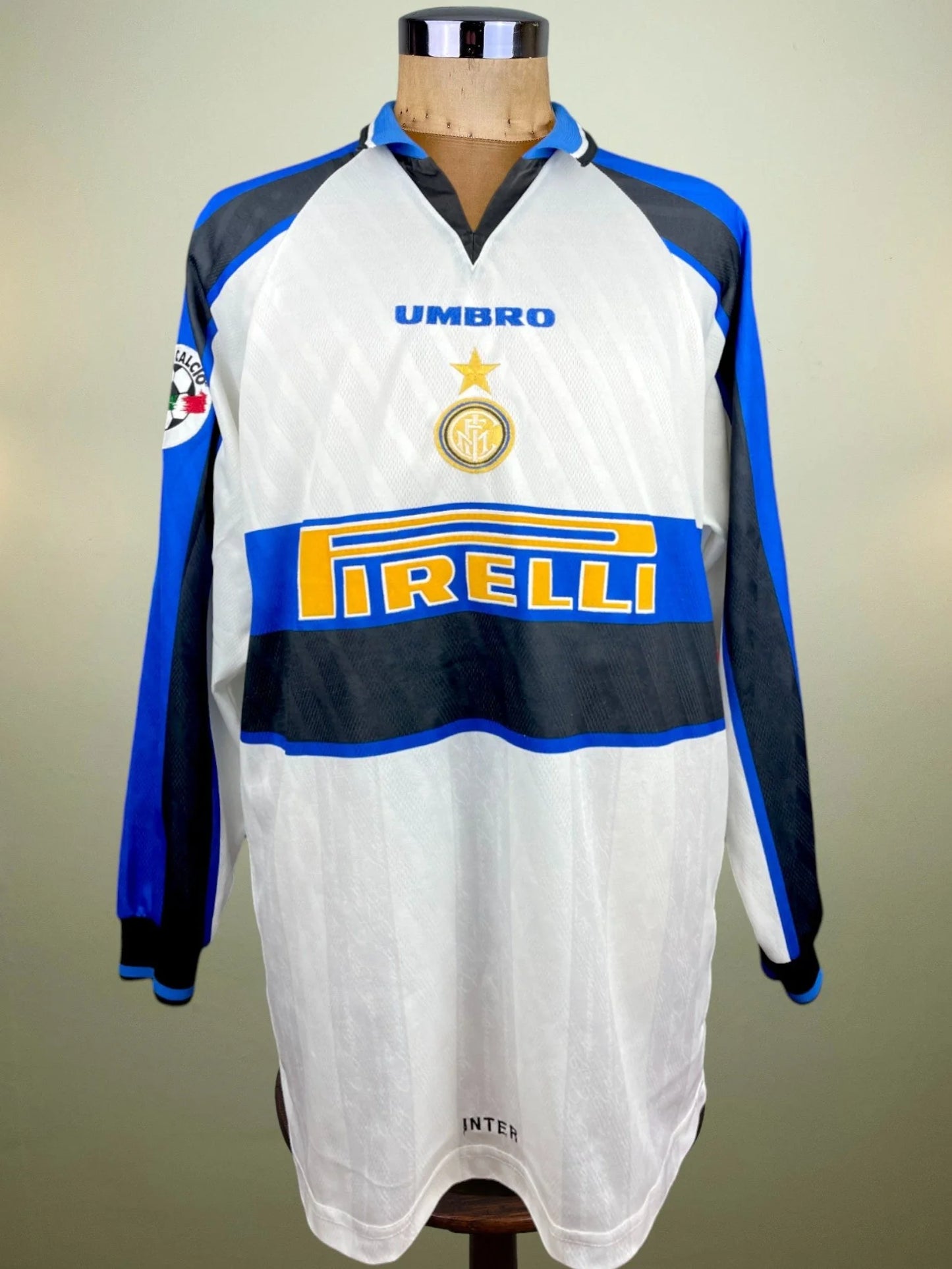 Match Shirt • Club • Inter • 1996 • Umbro • Away • #8 • Paul Ince • Match Worn
