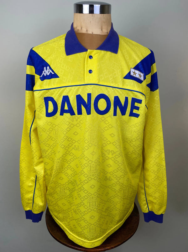 Fabrizio Ravanelli's long-sleeved 93-94 Juventus Away jersey featuring a yellow base and the 'DANONE' sponsor on the front.