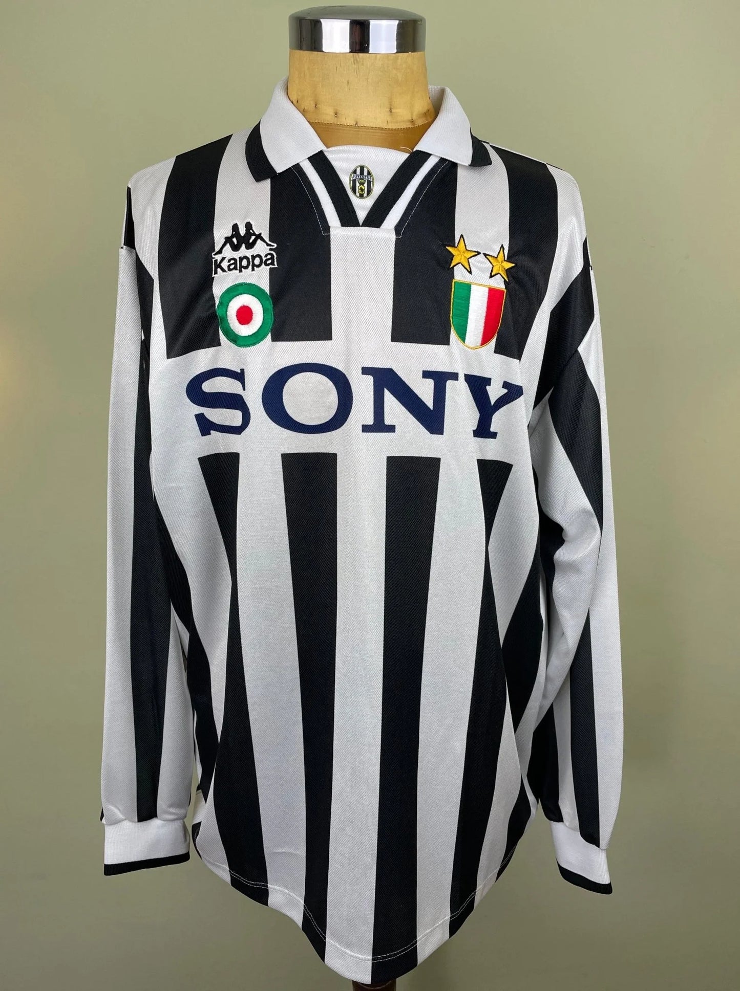 Match Shirt • Club • Juventus • 1995 • Kappa • Home • #9 • Gianluca Vialli • Match Worn