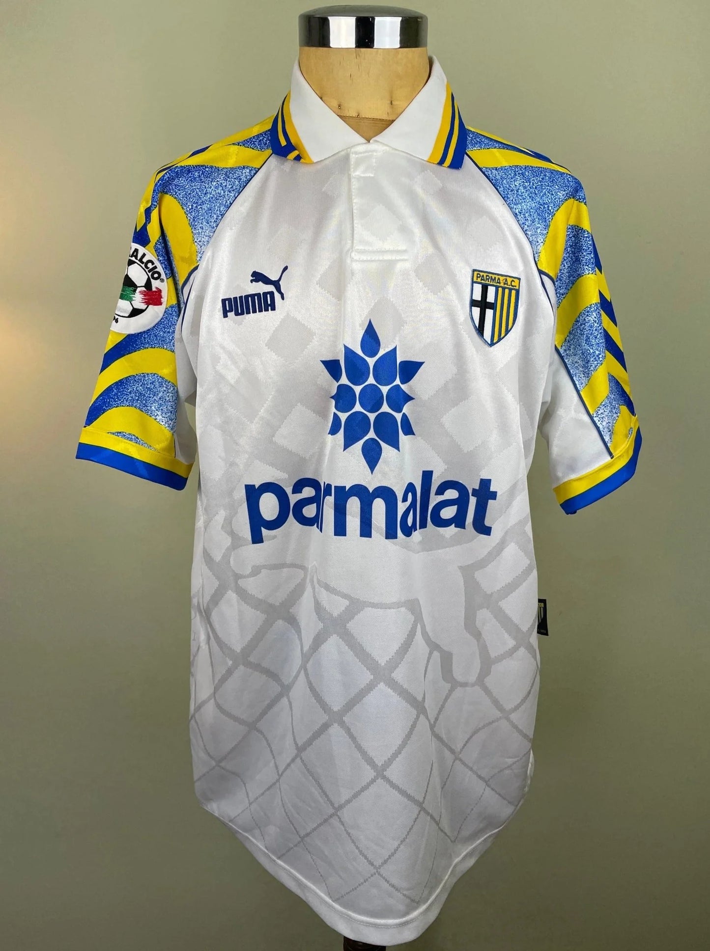Match Shirt • Club • Parma • 1996 • Puma • Home • #8 • Dino Baggio • Match Worn