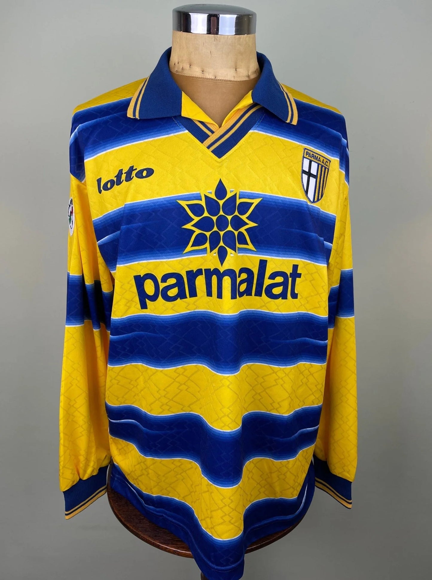Match Shirt • Club • Parma • 1998 • Lotto • Home • #10 • Faustino Asprilla • Match Worn