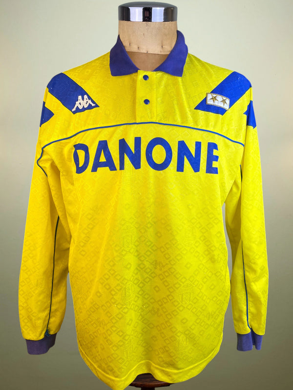 Store Shirt • Juventus • 1993 • Kappa • Away • Size L