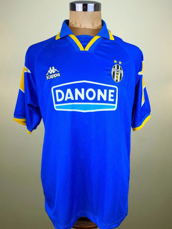 Store Shirt • Juventus • 1994 • Kappa • Away • Size XL