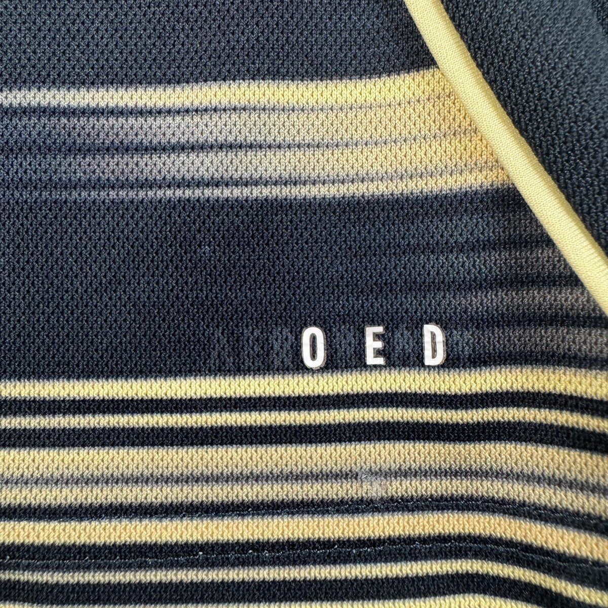 Aberdeen 2025/2026 Away Football Shirt Small