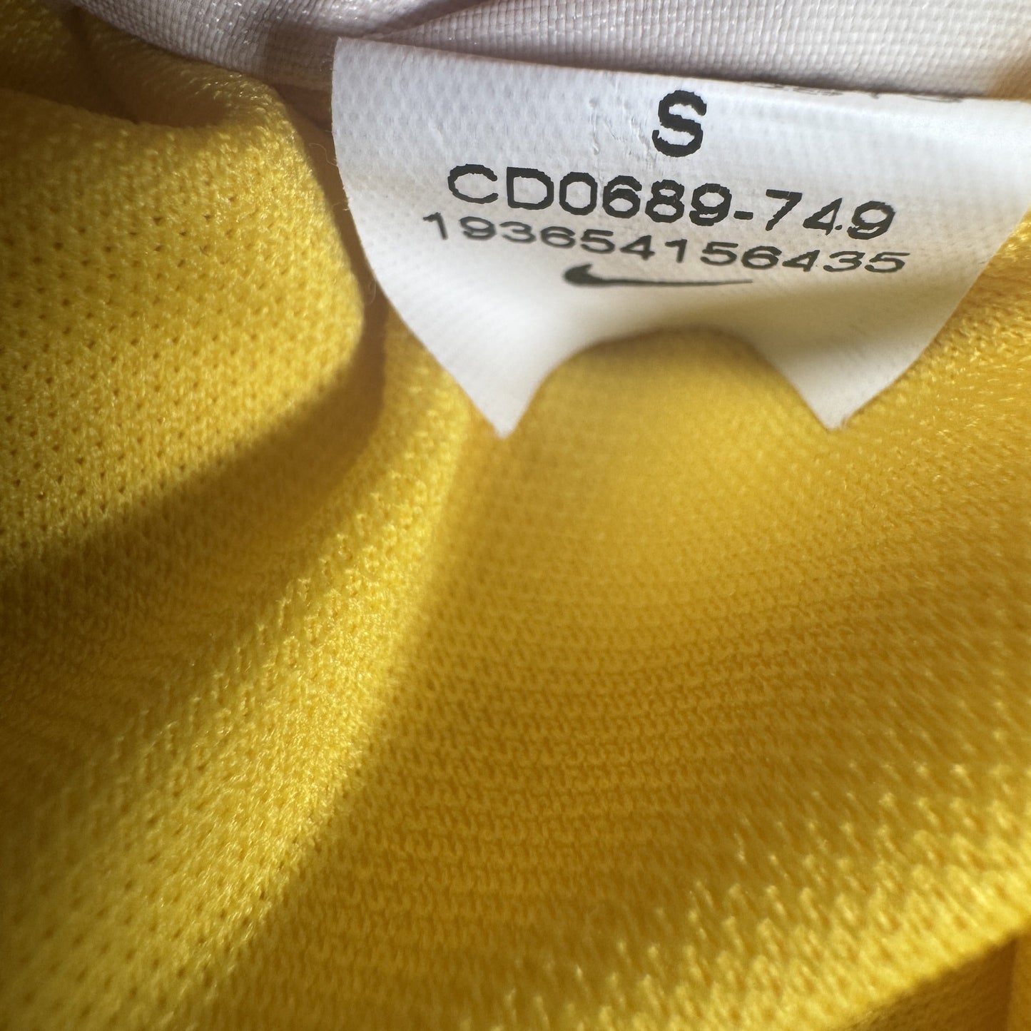 Brazil 2020/2021/2022 Home Football Shirt Small