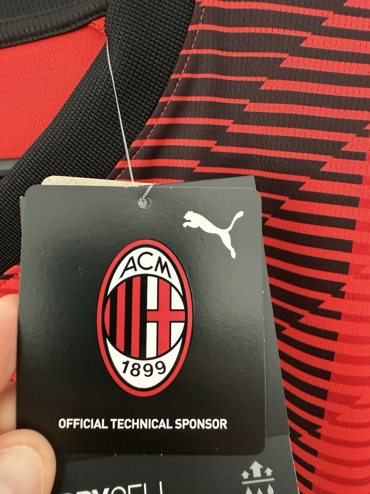 AC Milan Tomori #23 2023/24 Home Large Shirt BNWT 770383-01